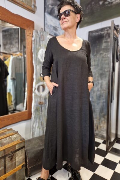 CÓRKA PIRATA - lniana sukienka o luźnym kroju