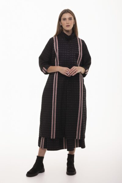 Tajemnica - żakardowy płaszcz z lampasami